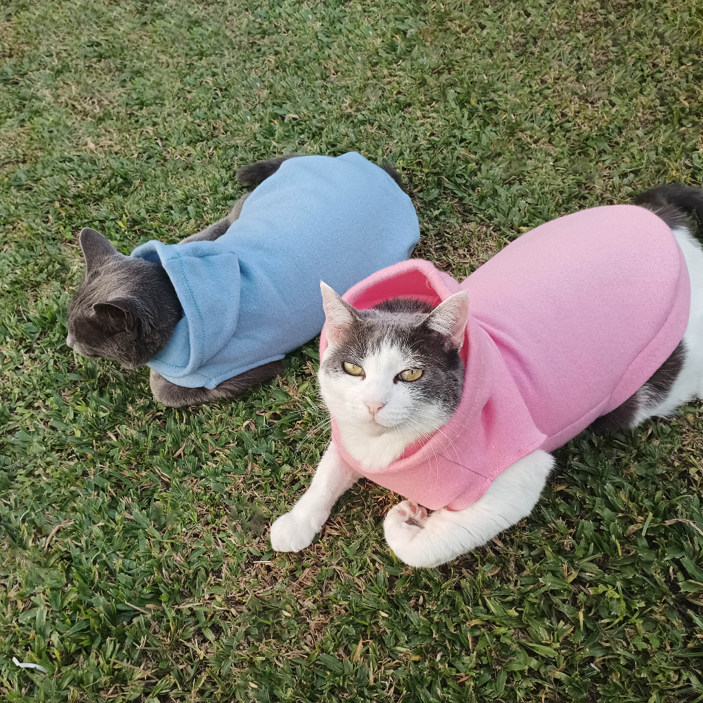 Roupa pet com capuz  para cachorro e gato de soft inverno